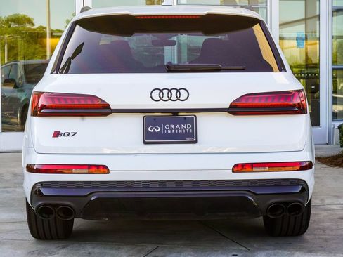 Used 2023 Audi SQ7 Prestige AWD/4WD image 11