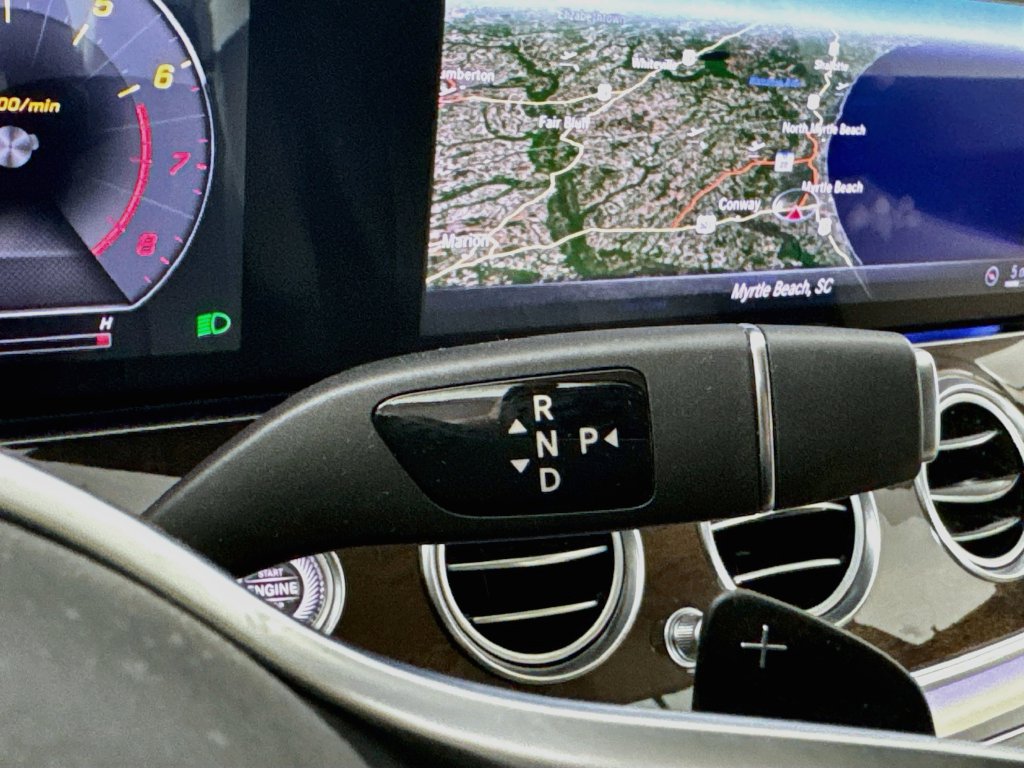 Used 2020 Mercedes-Benz E 350 4MATIC Sedan image 18