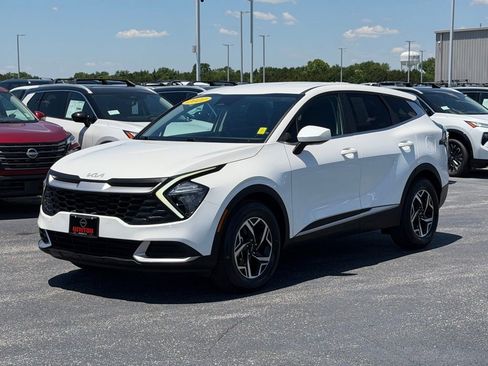 Used 2023 Kia Sportage LX FWD image 9