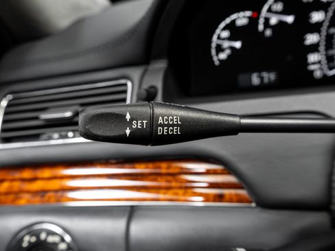 Used 2004 Maybach 57 image 76