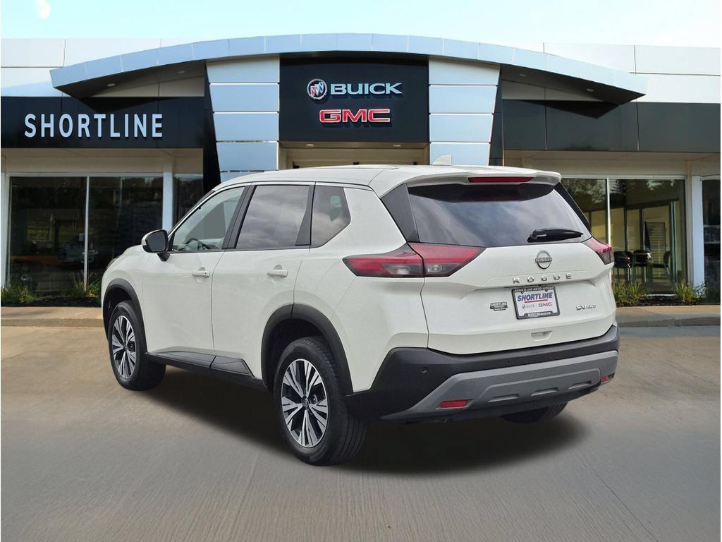Used 2023 Nissan Rogue SV AWD/4WD image 5