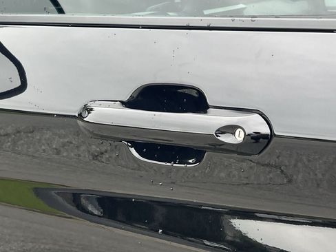 New 2026 Ford Explorer Active RWD image 24