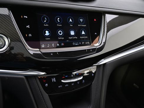 Certified 2025 Cadillac XT6 Sport w/ Technology Package image 27