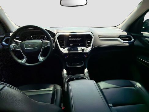 Used 2023 GMC Acadia SLT AWD/4WD image 18