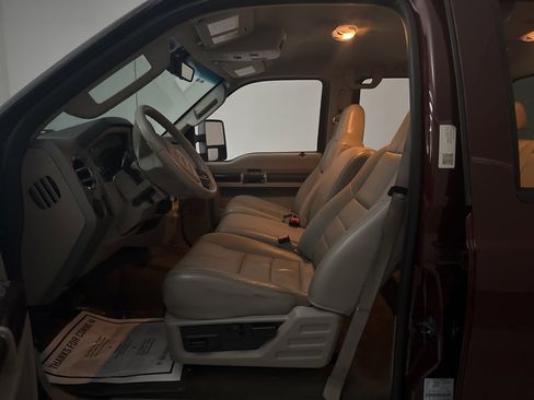 Used 2010 Ford F350 Lariat image 24