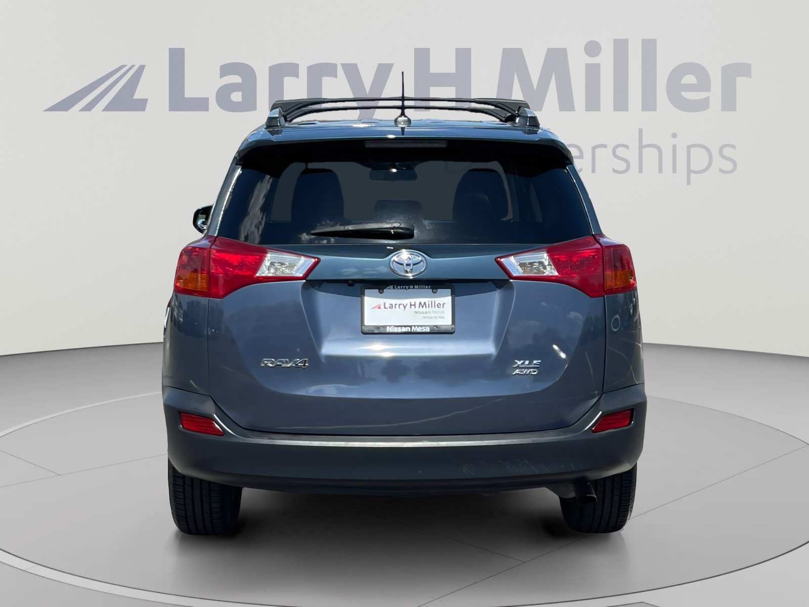 Used 2013 Toyota RAV4 XLE AWD/4WD image 4