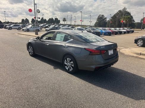 New 2025 Nissan Altima 2.5 S image 8