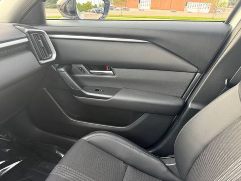 Used 2025 MAZDA CX-50 AWD 2.5 S w/ Preferred Package image 18