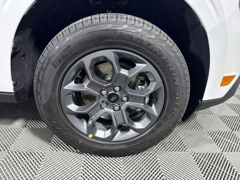 New 2025 Ford Maverick XLT w/ XLT Luxury Package image 11