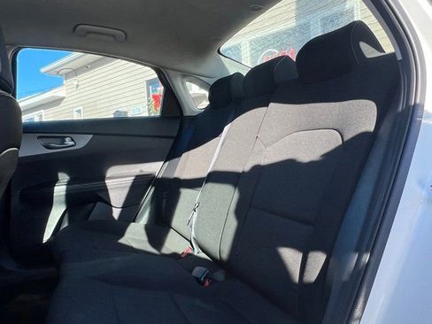 Used 2020 Kia Forte LXS image 12