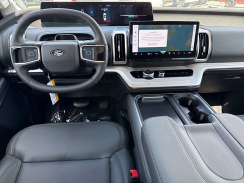 New 2027 Ford Expedition Max Active RWD image 5
