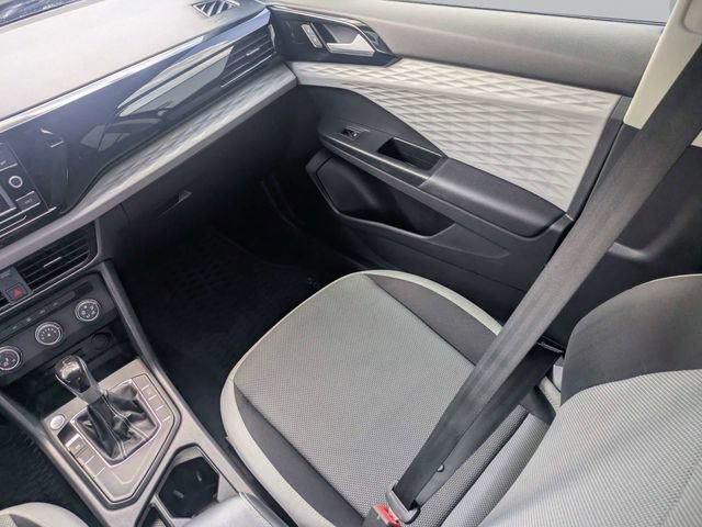 Used 2022 Volkswagen Taos S FWD image 16
