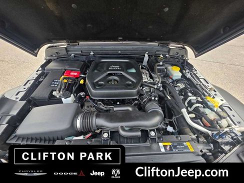 Used 2022 Jeep Wrangler Unlimited Sport AWD/4WD image 18