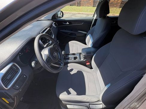Used 2017 Kia Sorento LX FWD image 21