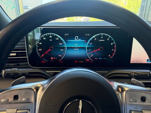 Certified 2023 Mercedes-Benz GLS 580 4MATIC image 3