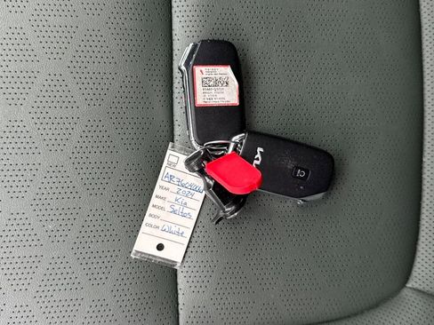 Used 2024 Kia Seltos SX image 29