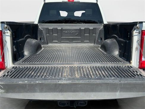 Used 2025 Ford F250 XLT image 12