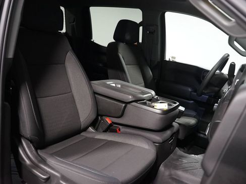 Used 2024 Chevrolet Silverado 1500 Custom image 24