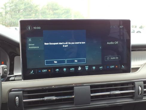 Used 2026 Lincoln Corsair Premiere w/ Rear Removable Package Tray image 20