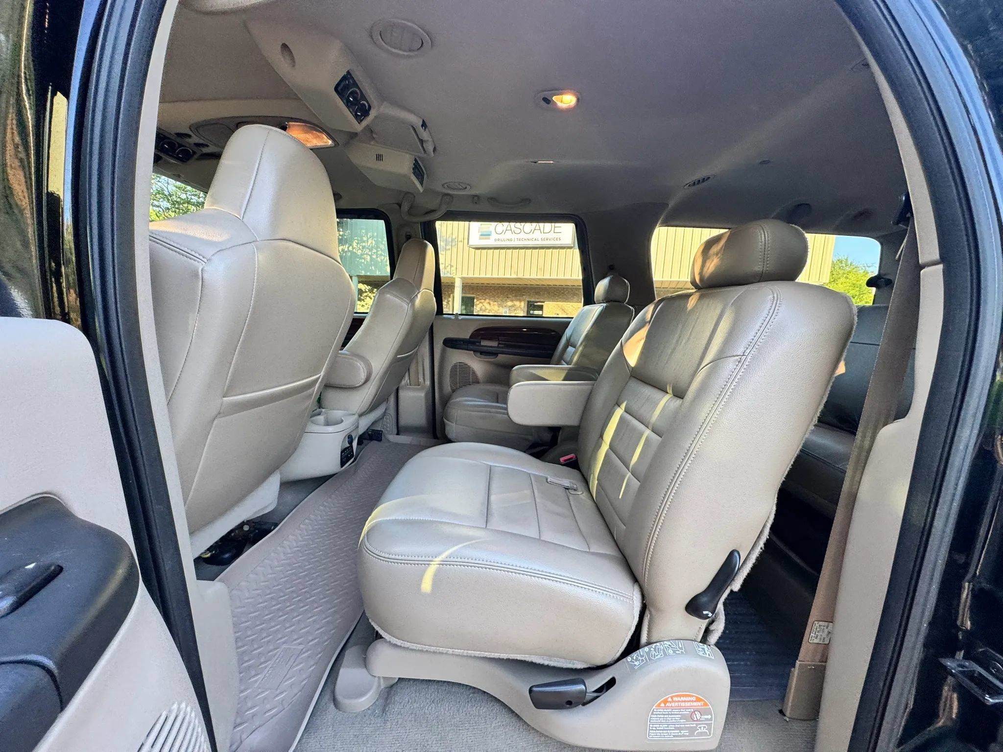 Used 2005 Ford Excursion Limited RWD image 14