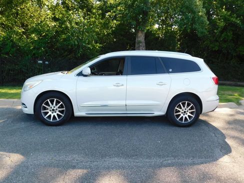 Used 2016 Buick Enclave Premium AWD/4WD image 2