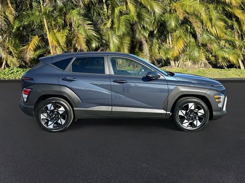 Used 2025 Hyundai Kona SEL FWD image 4