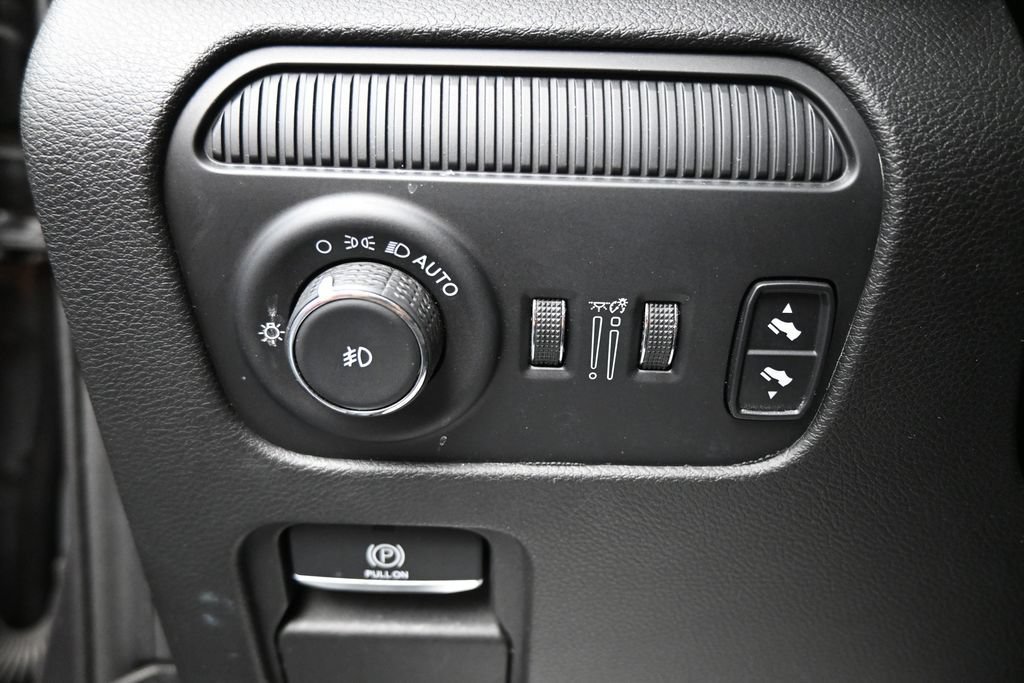 Used 2024 Jeep Wagoneer Series II AWD/4WD image 12