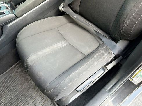 Used 2019 Honda Civic LX image 18