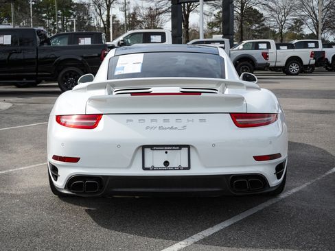 Used 2014 Porsche 911 Turbo S image 9