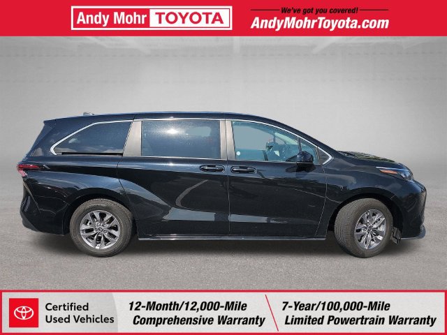 Certified 2025 Toyota Sienna LE FWD image 8
