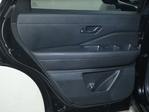 Certified 2025 Nissan Pathfinder SV FWD image 13
