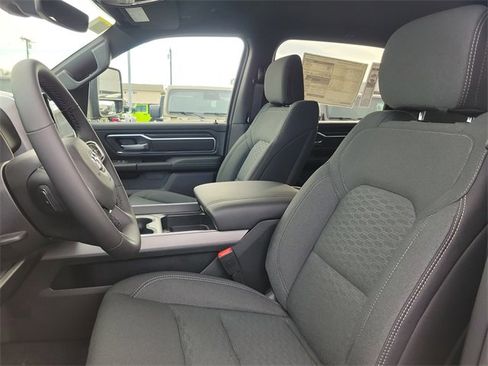 New 2026 RAM 1500 4x4 Crew Cab image 16