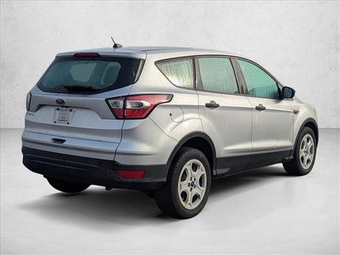 Used 2017 Ford Escape S image 5