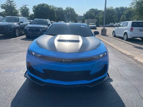 Used 2022 Chevrolet Camaro SS RWD image 2