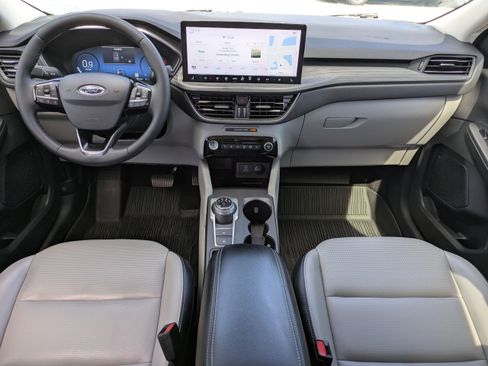 Used 2023 Ford Escape Platinum AWD/4WD image 14