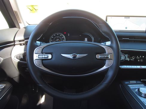 Used 2024 Genesis GV70 2.5T w/ Advanced Package image 27