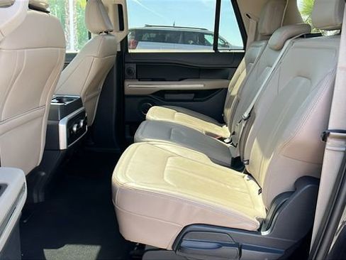 Used 2024 Ford Expedition Max Limited AWD/4WD image 19
