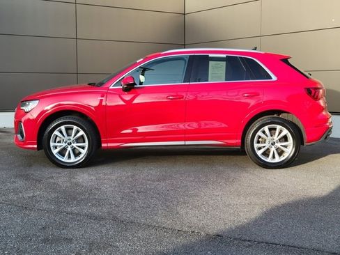 Used 2024 Audi Q3 2.0T Premium image 2