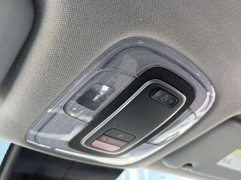 Certified 2024 Hyundai Elantra SEL FWD image 34