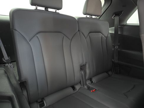 Used 2021 Audi Q7 3.0T Premium Plus w/ Premium Plus Package image 23