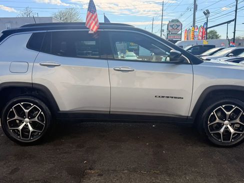 Used 2024 Jeep Compass Limited AWD/4WD image 11