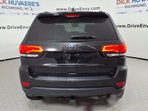 Used 2018 Jeep Grand Cherokee Laredo image 5