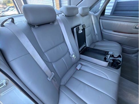 Used 2002 Toyota Avalon XLS image 24