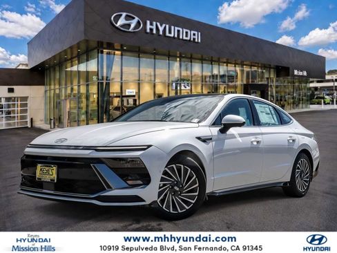 New 2026 Hyundai Sonata Limited FWD image 1