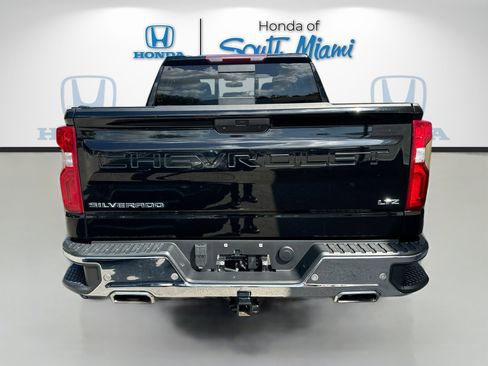 Used 2019 Chevrolet Silverado 1500 LTZ image 37