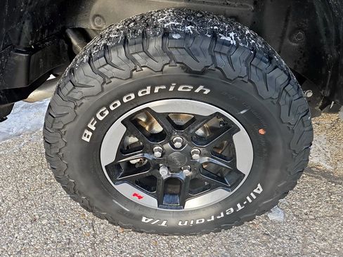 Used 2021 Jeep Wrangler Unlimited Rubicon image 36