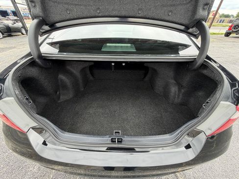 Used 2017 Toyota Camry SE FWD image 18