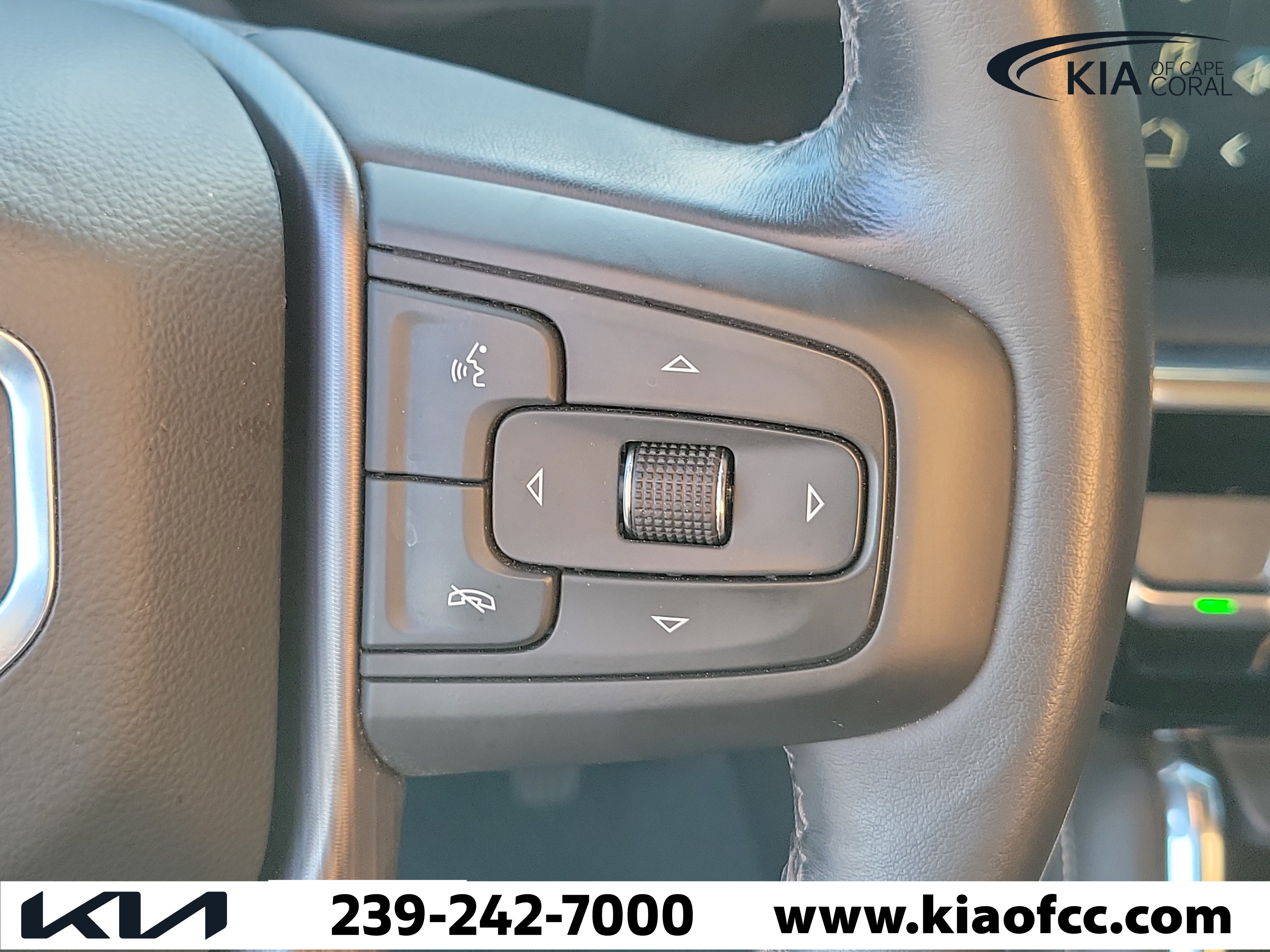 Used 2025 GMC Sierra 2500 Denali Ultimate AWD/4WD image 26