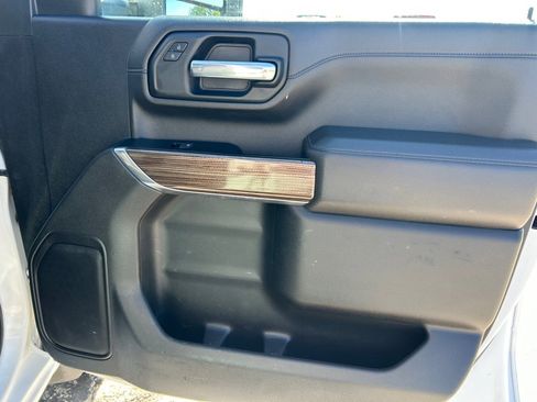 Used 2022 Chevrolet Silverado 3500 LT image 12