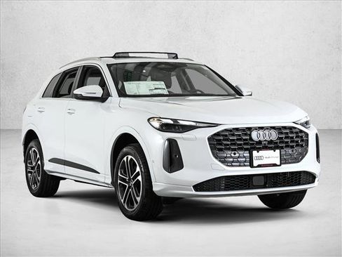 New 2025 Audi Q5 Premium image 3